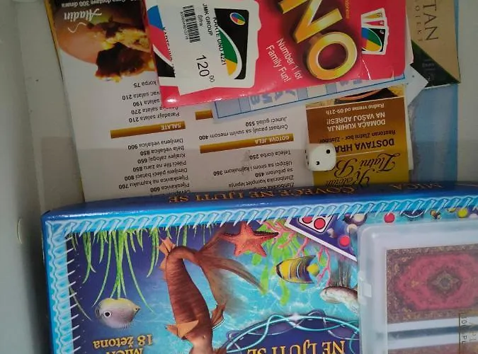 Lola Titova 兹拉蒂博尔